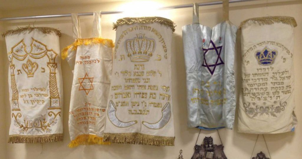 חרדת-קודש ריקי גרוזמן - עיצוב פנים ואדריכלות בתי כנסת