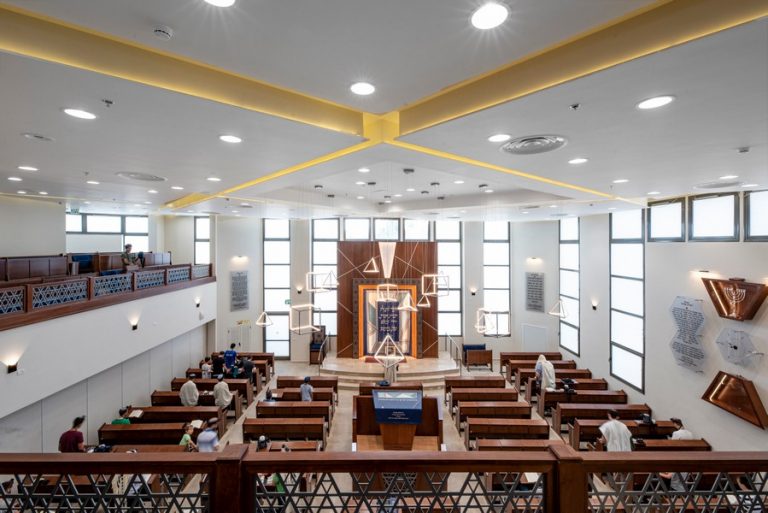 בית כנסת נריה - - ריקי גרוזמן עיצוב פנים ואדריכלות בתי כנסת